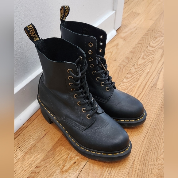 Boots - Picture 2 of 5